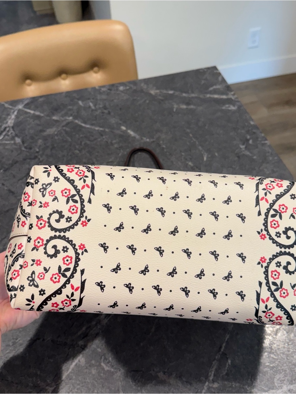 Coach City tote zip bag F59329 bandana butterfly white purse - Picture 9 of 13